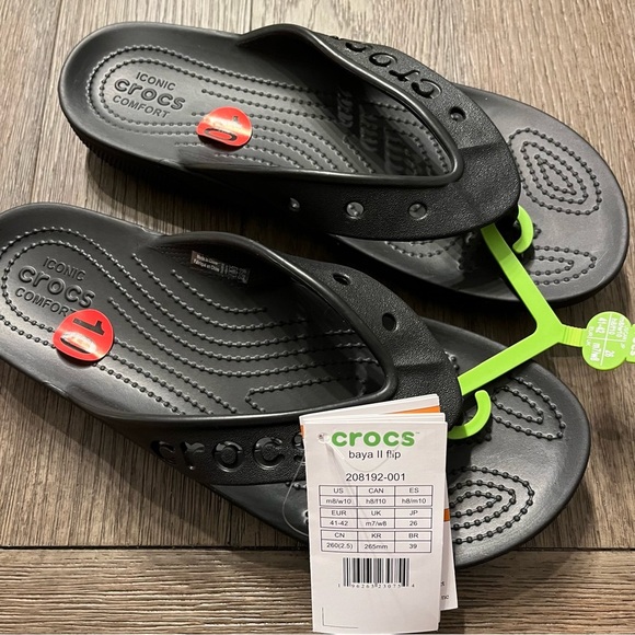 Black baya ll flip crocs flip flops NWT - Picture 1 of 6